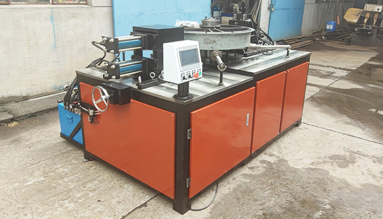 flanging machine