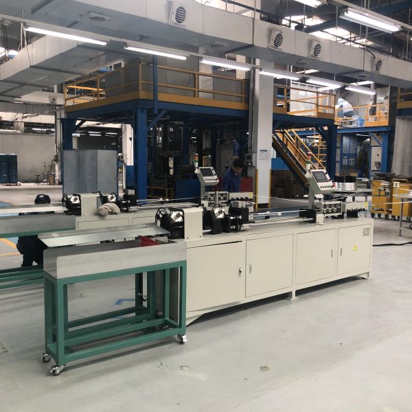 aluminum tube straightening and cutting machine